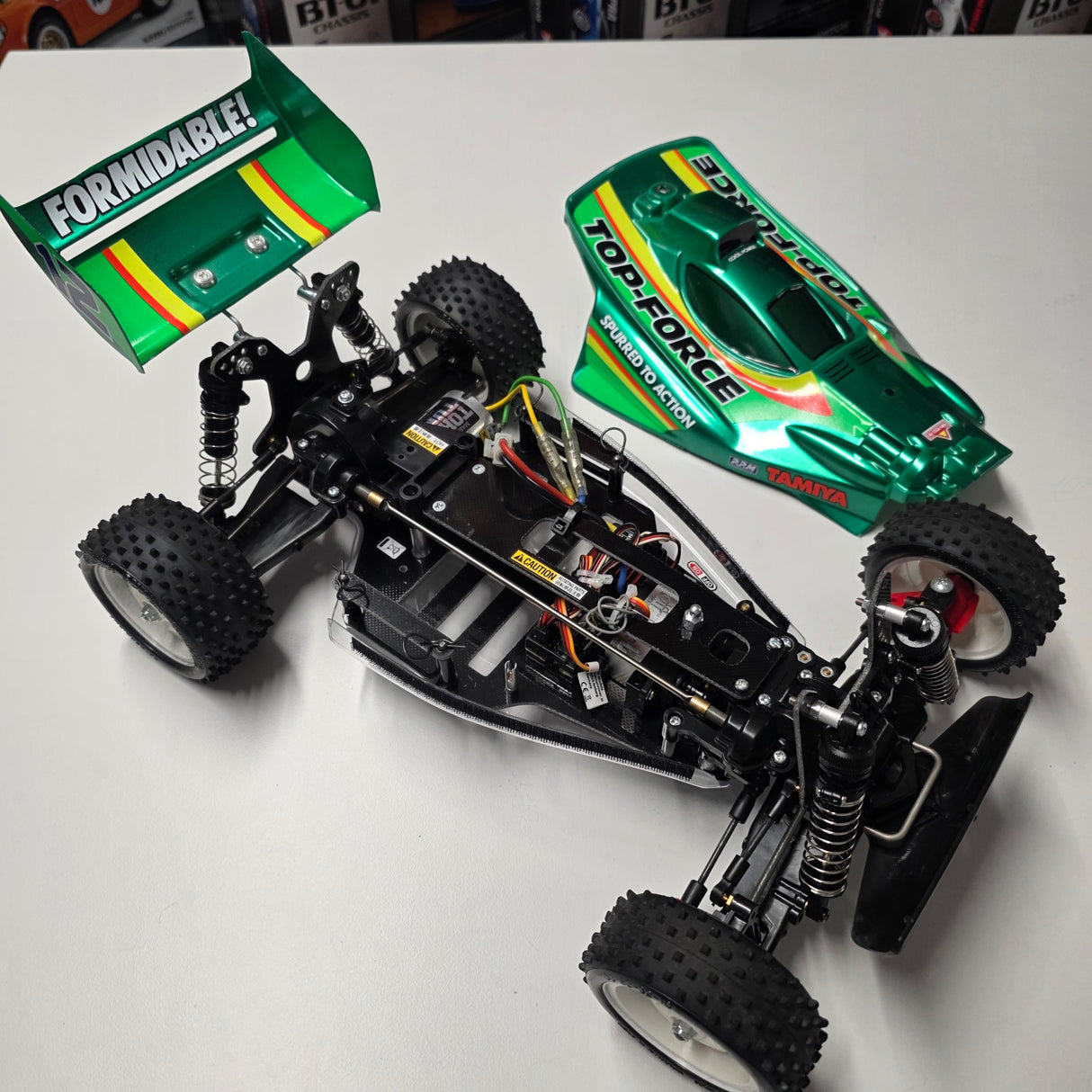 PRE OWNED TAMIYA Topforce + Tuningteile