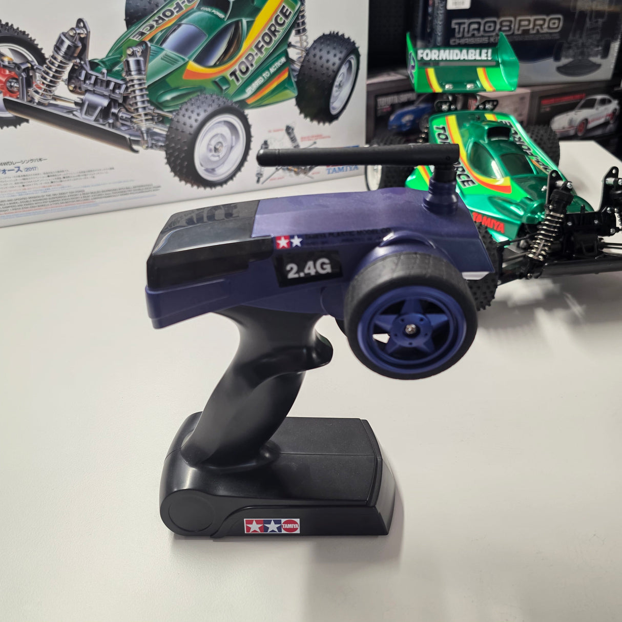 PRE OWNED TAMIYA Topforce + Tuningteile