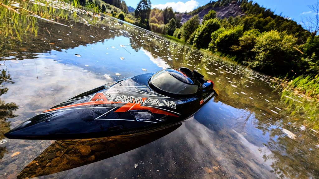 DF-Models AVANTI BL V2 Brushless Race Boat - RCXX - RC Racing Shop | RC Models | Tuning & Spare Parts for Professionals